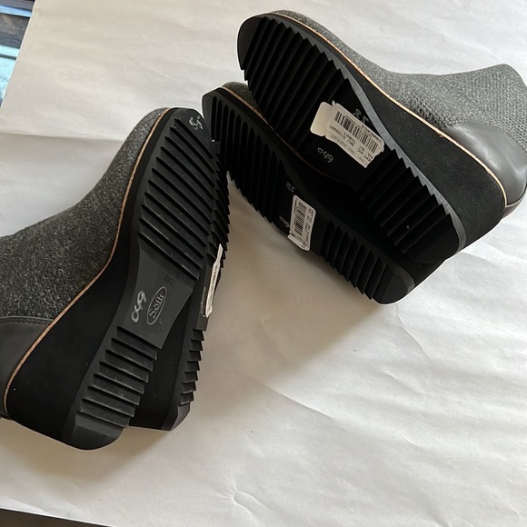 Sofft
Elaina Waterproof Knit Wedge Booties. - Picture 11 of 11